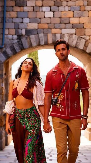WAR 2 - Hrithik Roshan | Kiara Advani wallpaper