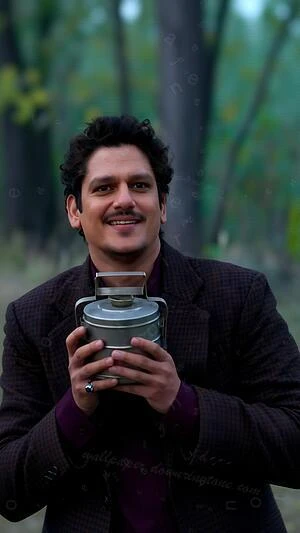 Vijay Varma - Gustaakh Ishq: Kuch Pehle Jaisa wallpaper