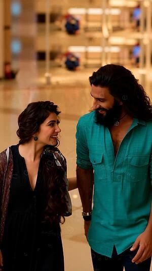 Dhurandhar - Ranveer Singh - Sara Arjun wallpaper