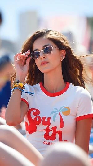 Ananya Panday - Tu Meri Main Tera Main Tera Tu Merii wallpaper